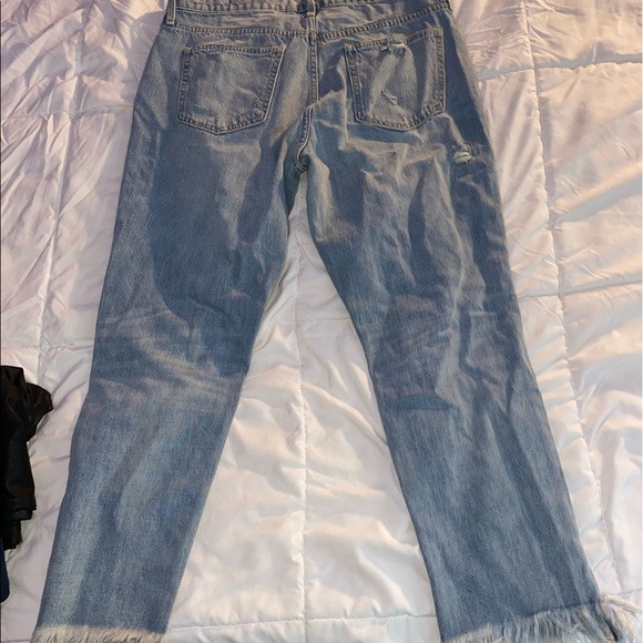 Gap Distressed Jean - Picture 2 of 4